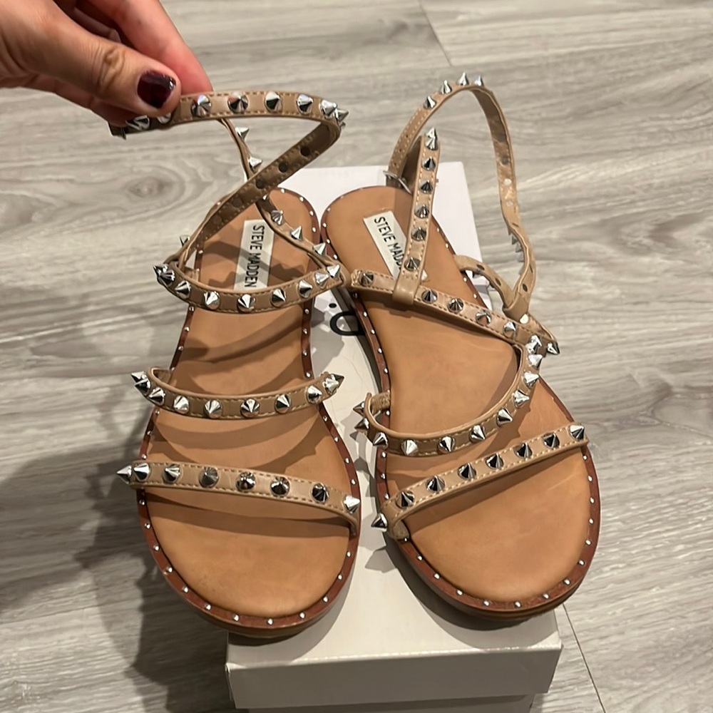 ‼️ Brand New ‼️ Steve Madden Stud Wrap Around Sandals